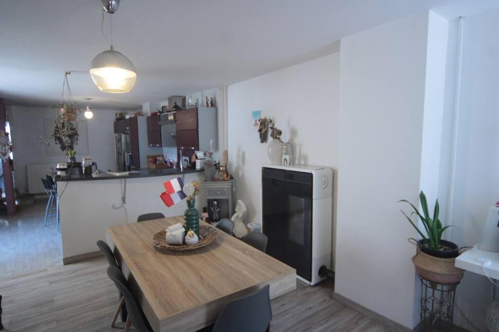 Appartement 90 M2 Vic-sur-Seille Exteriér fotografie